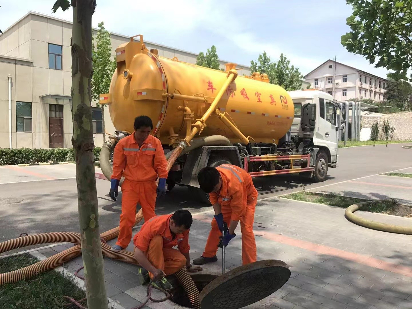 芮城化粪池清理与5-8吨吸粪车施工效率分析